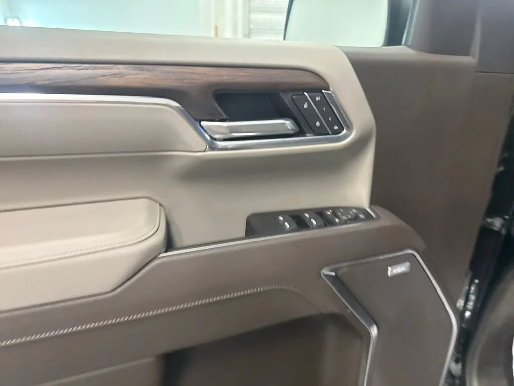 New 2026 Onyx Black GMC SLT image 13