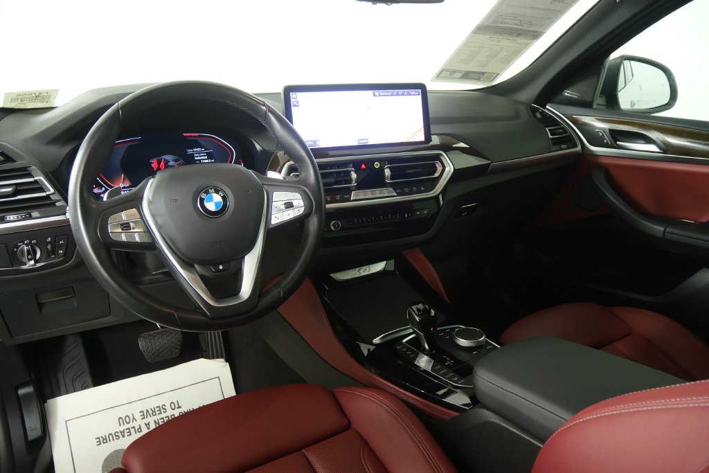 Certified Used 2025 Mineral White Metallic BMW xDrive30i image 18