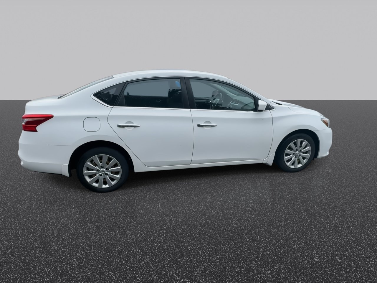 Used 2016 Fresh Powder Nissan S image 9