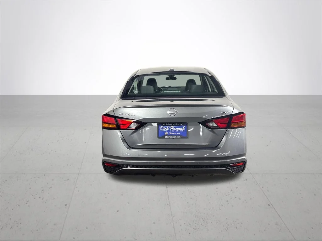 Used 2023 Gray Nissan 2.5 SV image 7