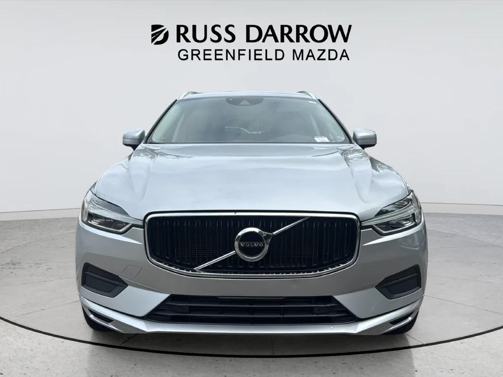 Used 2020 Silver Volvo T6 Momentum image 8