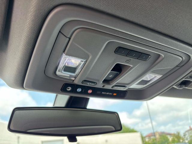 Used 2021 Iridescent Pearl Tricoat Chevrolet LT Trail Boss image 36