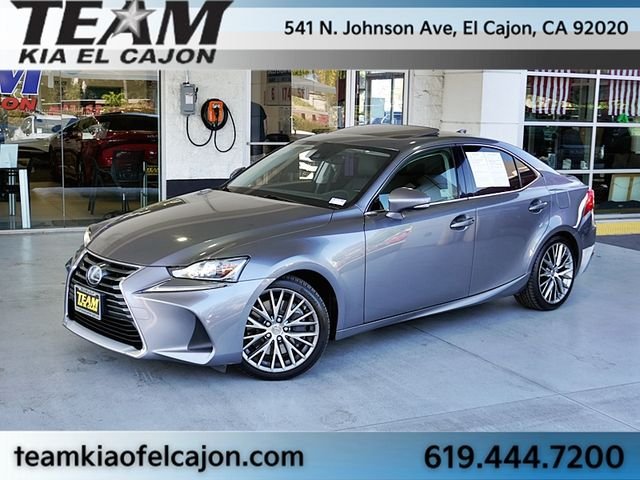 2017 Lexus IS