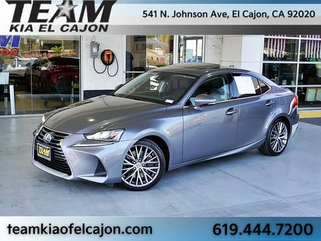 2017 Lexus IS 350 200t's photo