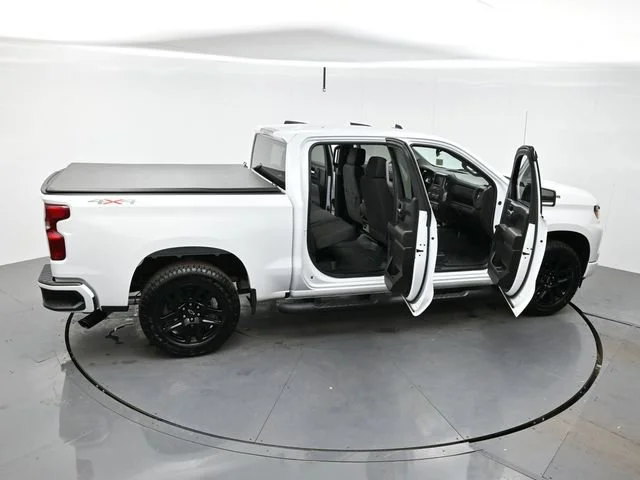 Used 2025 Summit White Chevrolet Custom image 43
