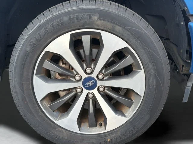 Used 2020 Blue Ford XL image 25