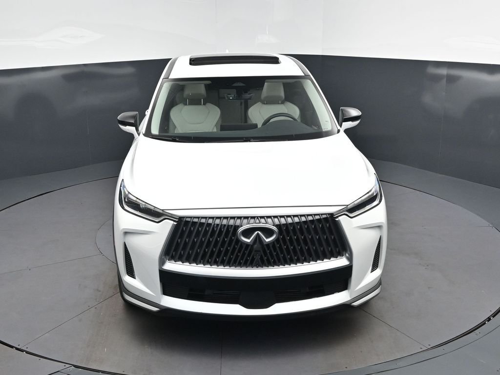 Certified Used 2026 White INFINITI PURE image 38