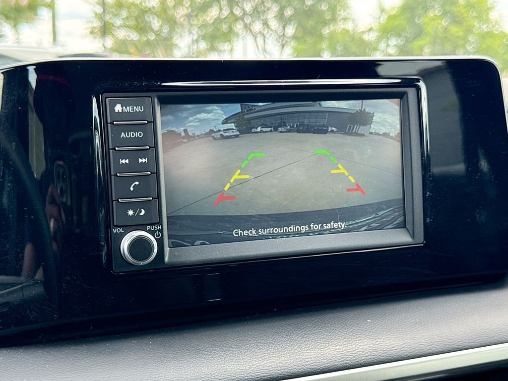 Used 2025 Gray Nissan S image 27