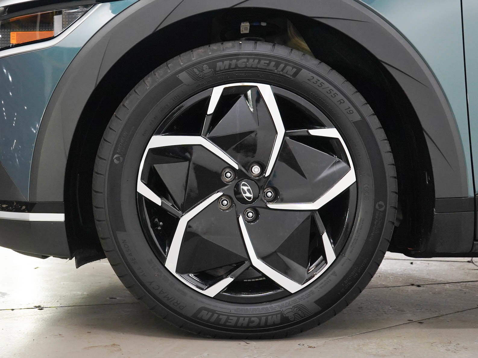 Certified Used 2024 Digital Teal Hyundai SEL AWD image 27