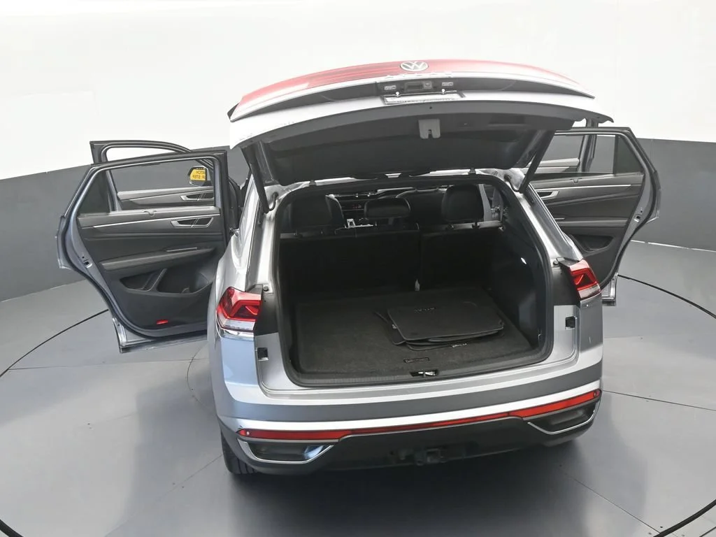 Used 2024 Gray Volkswagen 2.0T SE w/Technology image 62