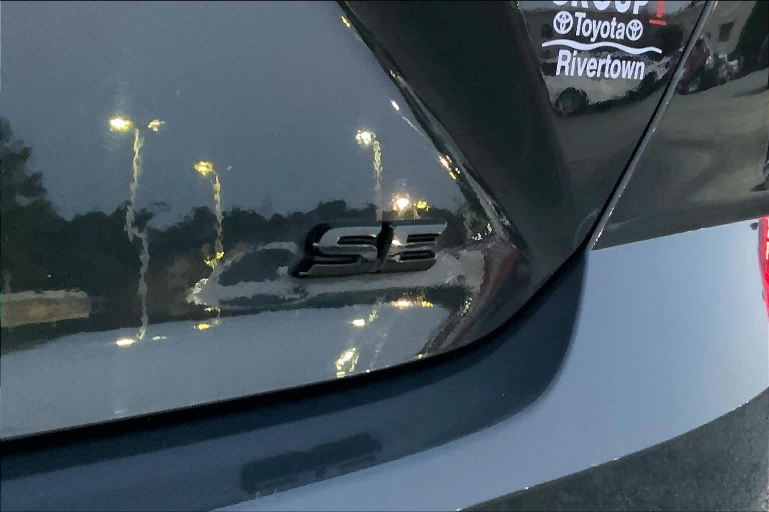 Used 2025 Underground Toyota SE image 9