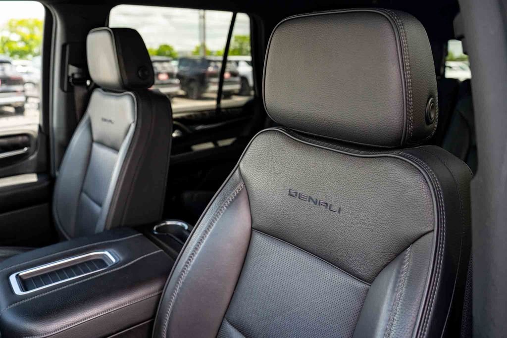 Used 2024 Black GMC Denali image 9