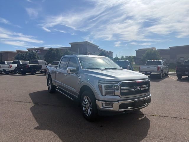 Used 2024 Silver Ford LARIAT image 7