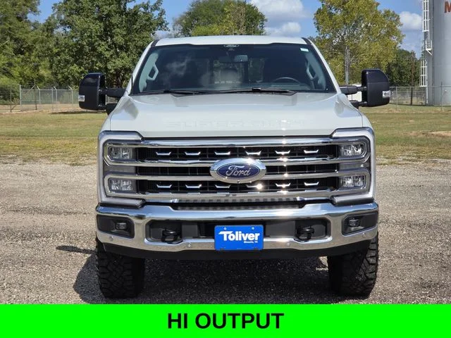 Used 2025 Avalanche Ford Lariat image 3