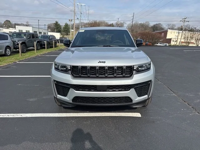 New 2026 Silver Zynith Jeep Altitude image 2