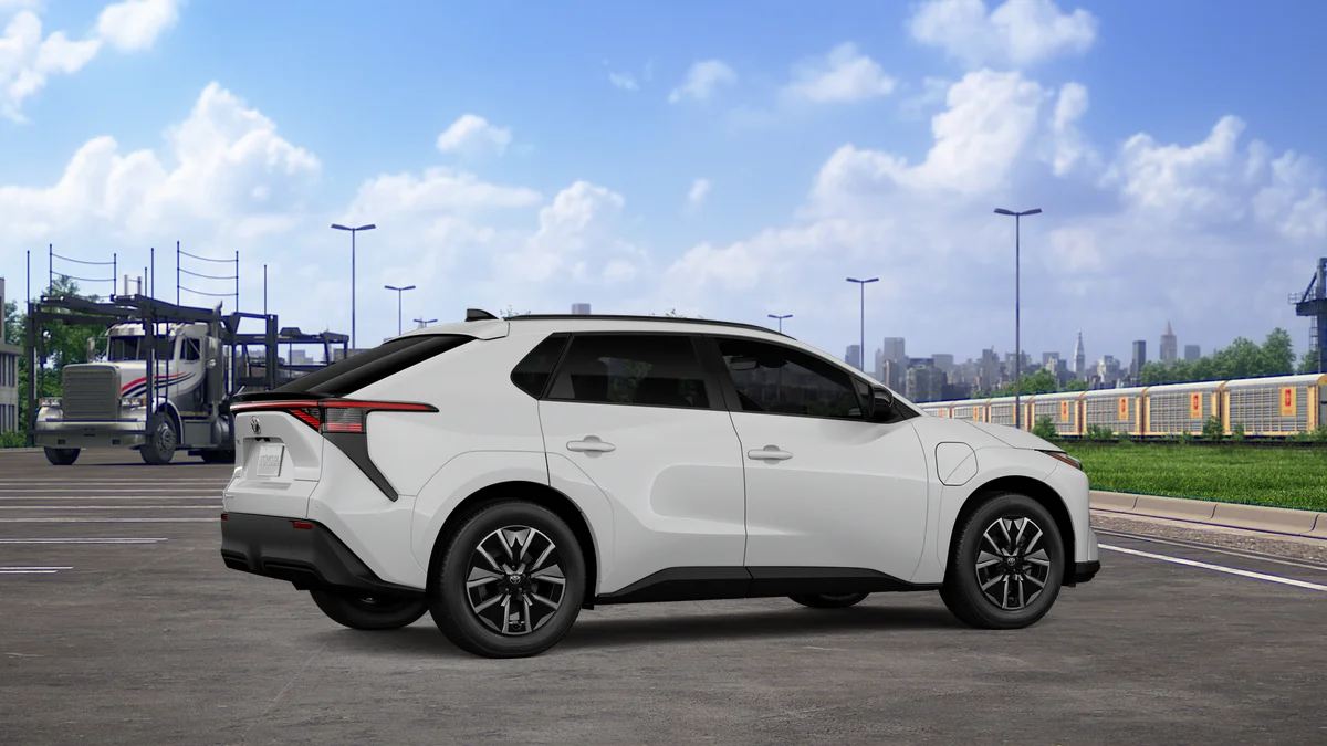 New 2026 Wind Chill Pearl Toyota XLE image 11
