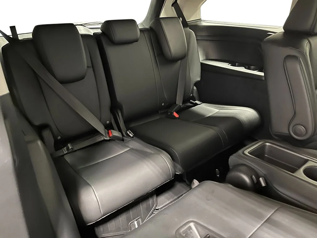 New 2026 Platinum White Pearl Honda EX image 26