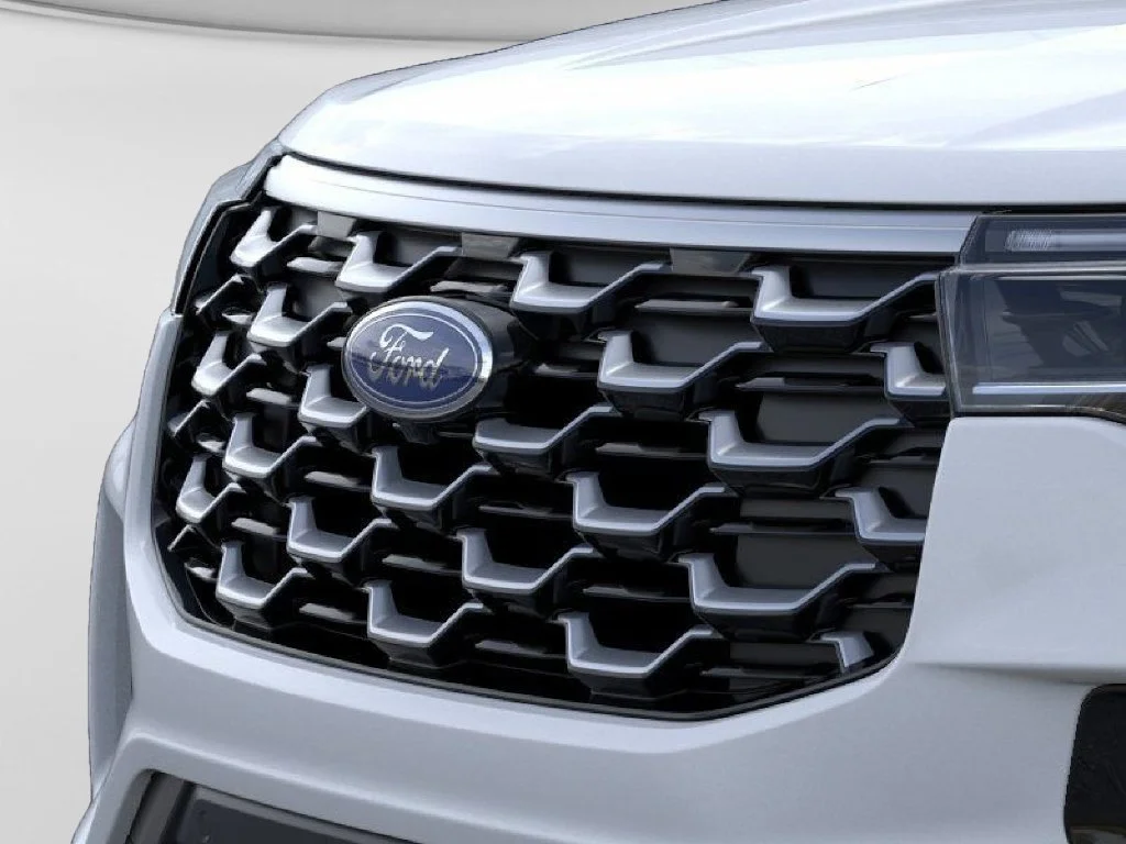 New 2026 Space White Metallic Ford Platinum™ image 17