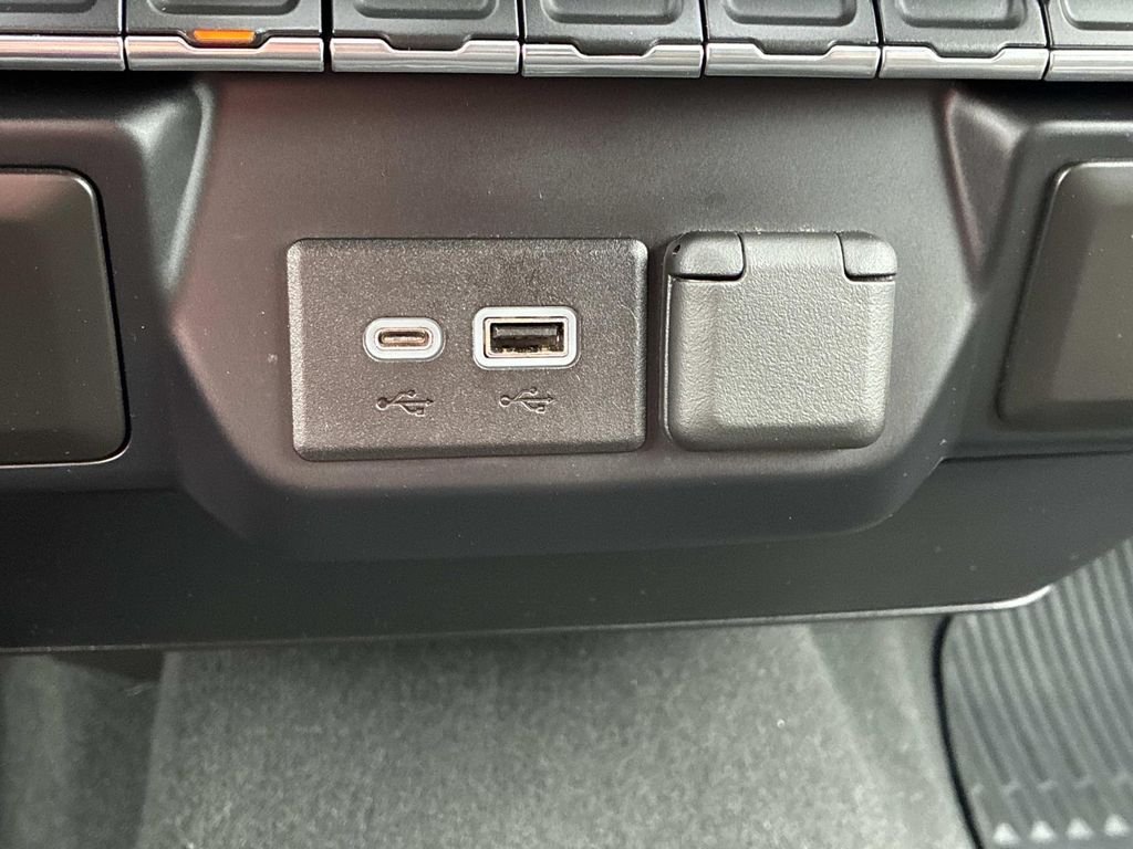 Used 2021 Gray Chevrolet LT image 29