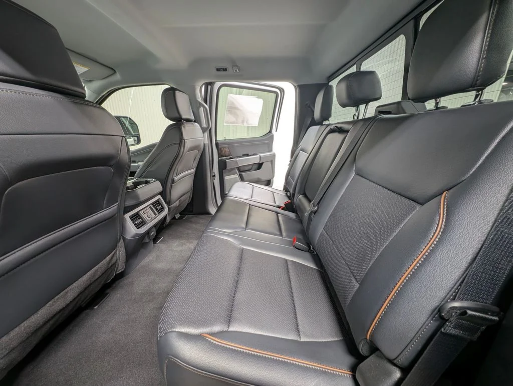 New 2026 Oxford White Ford F-250® Lariat® image 18