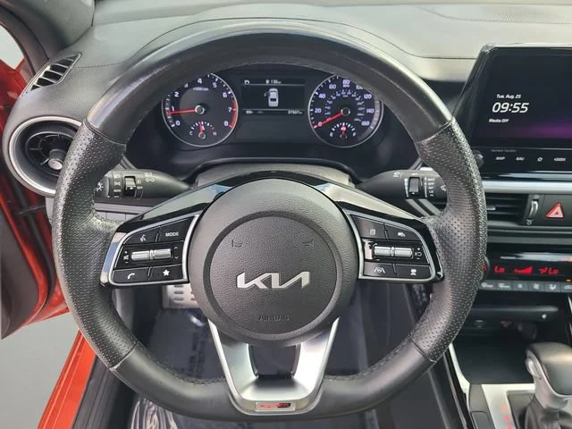 Used 2023 Orange Kia GT-Line image 28
