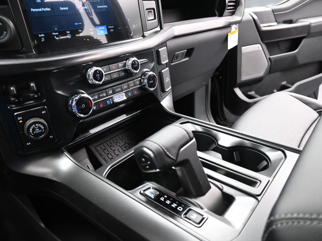 New 2026 Agate Black Metallic Ford Lariat image 14