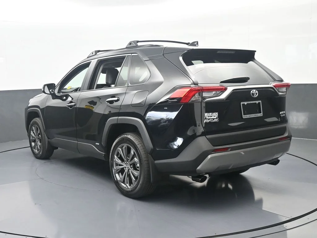 Used 2025 Midnight Black Metallic Toyota Limited image 4