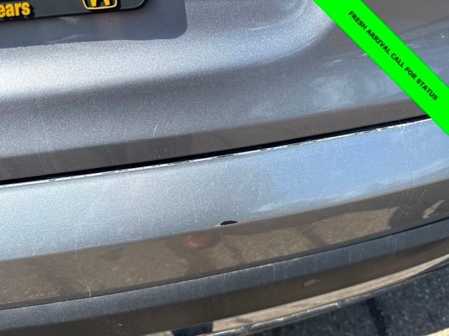 Used 2017 Lunar Silver Metallic Honda Touring image 11