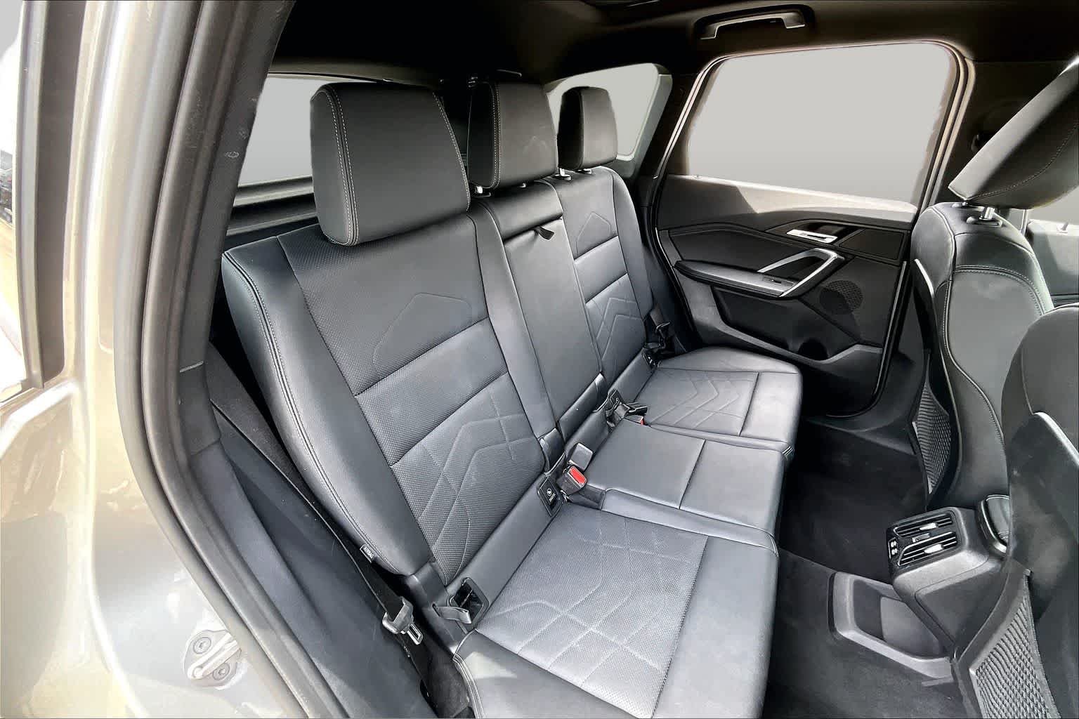 Used 2023 Space Silver Metallic BMW xDrive28i image 18
