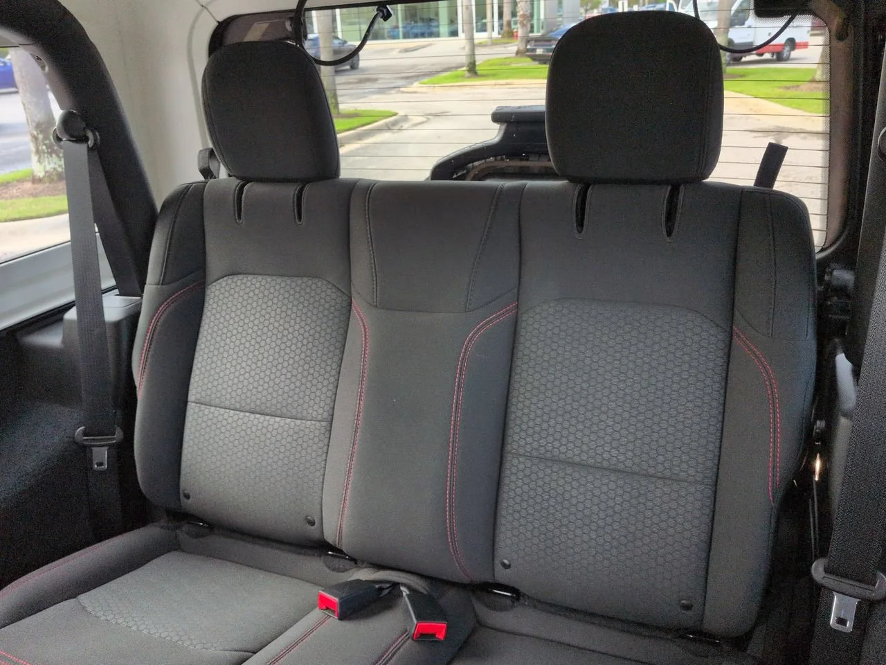 Used 2019 Crystal Metallic Jeep Rubicon image 13