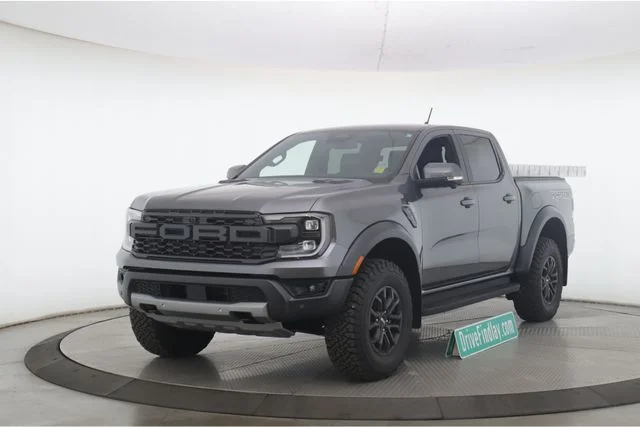 Used 2025 Gray Ford Raptor image 10