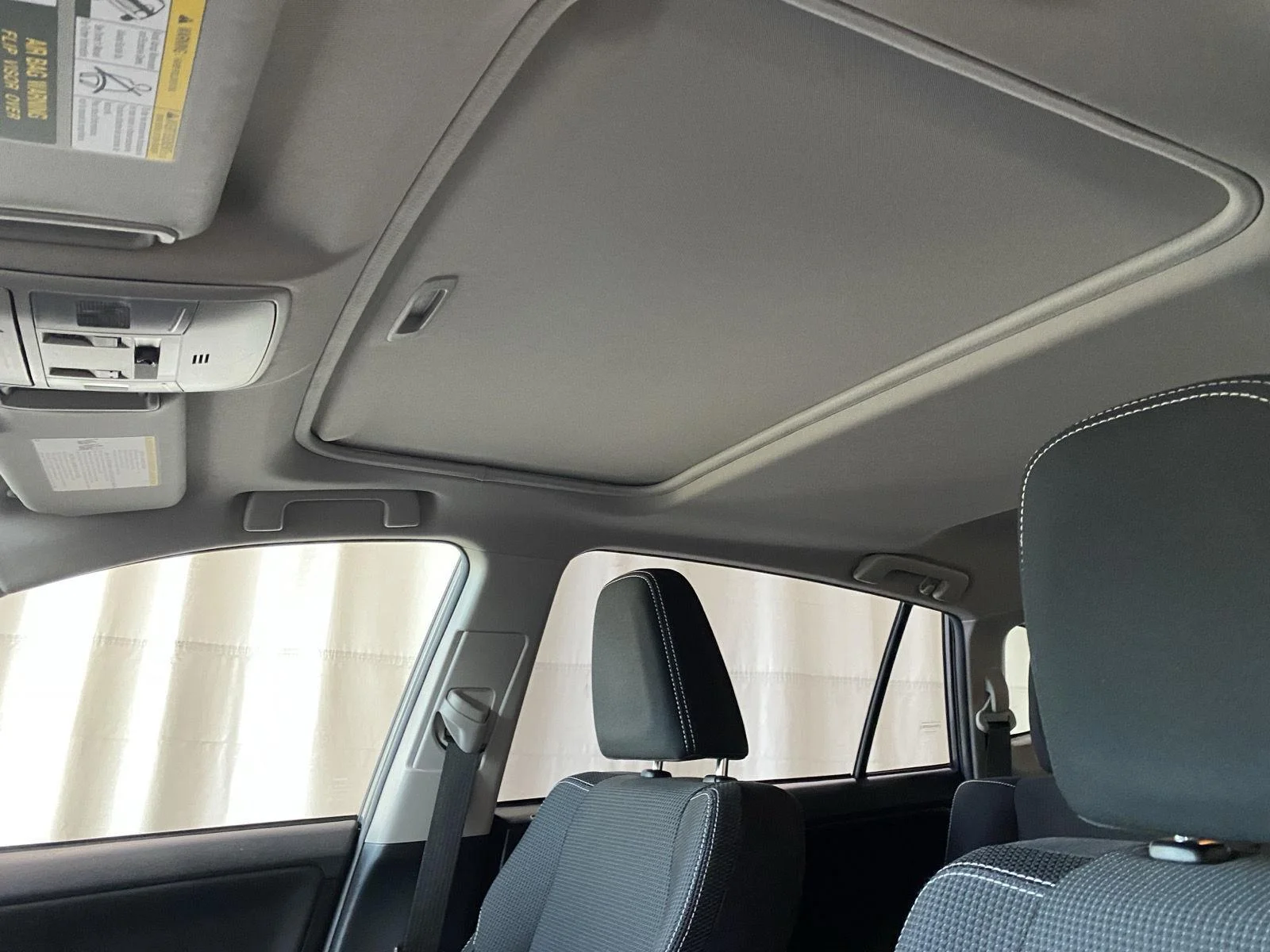 Used 2018 Magnetic Gray Metallic Toyota XLE image 18