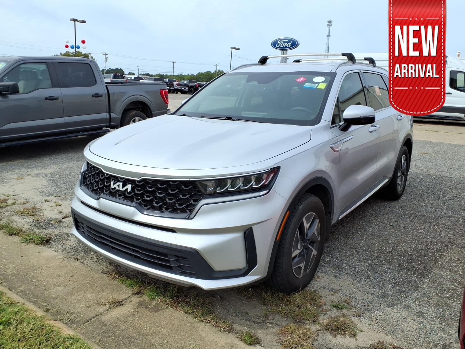 Used 2022 Silky Silver Kia S image 1