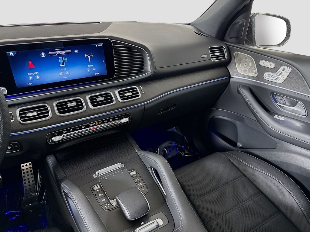 New 2026 MANUFAKTUR Silicon Grey Mercedes-Benz GLS 450 image 25
