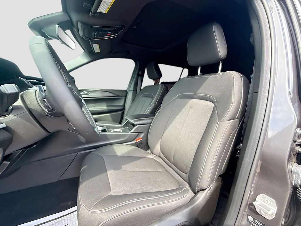 Used 2025 Gray Jeep Laredo image 23