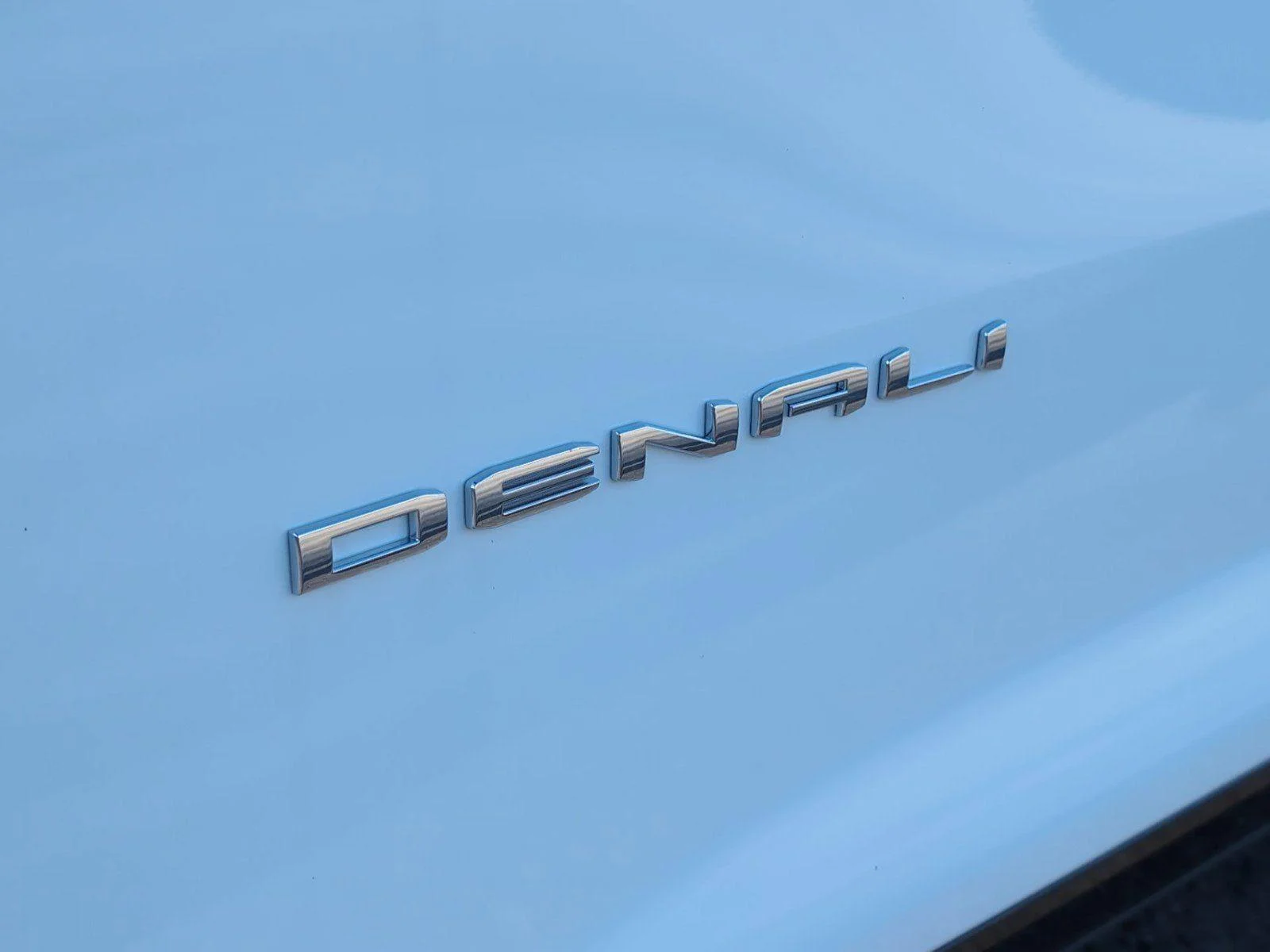 New 2026 Summit White GMC Denali image 9