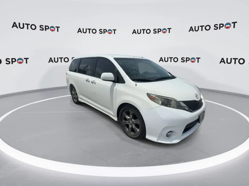 Used 2014 WHITE Toyota SE image 5