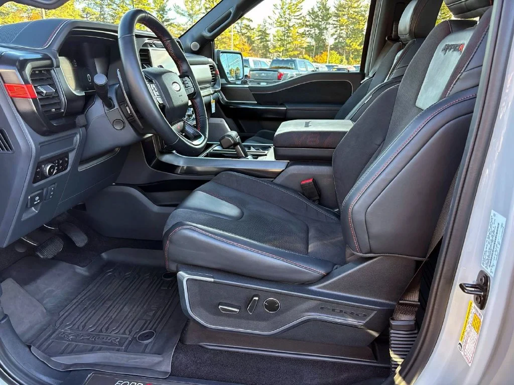 Used 2026 Avalanche Ford Raptor image 12