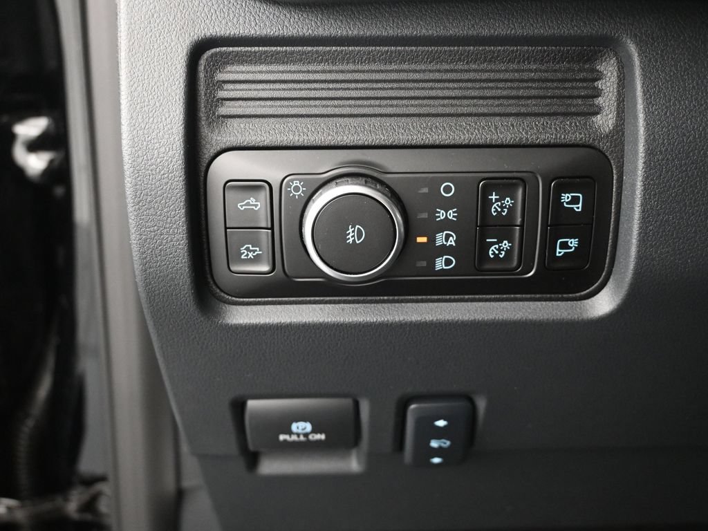 New 2026 Agate Black Metallic Ford Lariat image 15