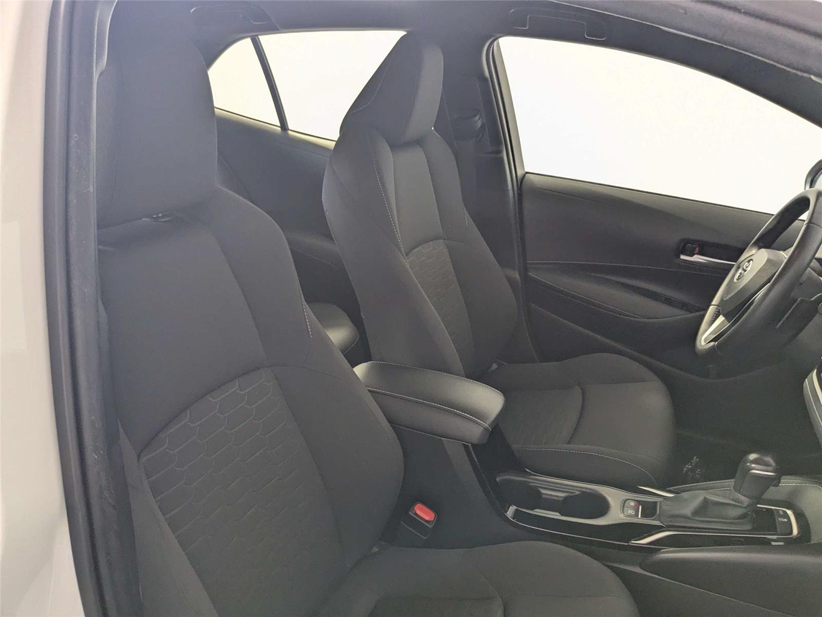 Certified Used 2022 Super White Toyota SE image 32