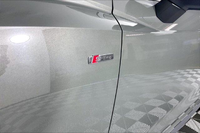 Used 2022 Gray Audi Premium Plus image 22