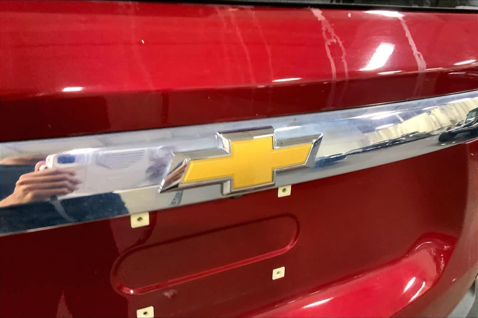 Used 2018 Cajun Red Tintcoat Chevrolet LT Cloth image 31