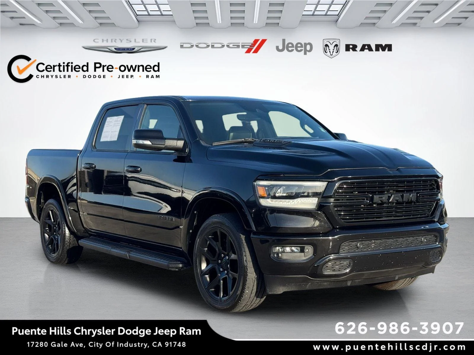 2022 RAM 1500 Laramie 4x4 Crew Cab 5'7's photo