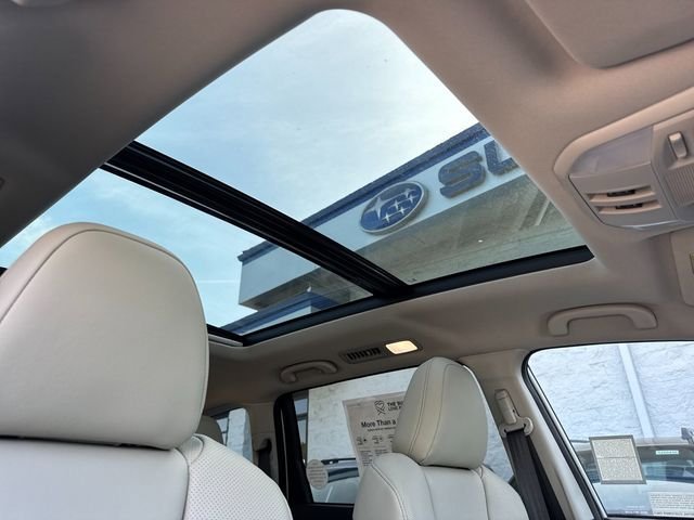 New 2026 CRYSTAL WHITE PEARL Subaru Limited 7-Passenger image 23