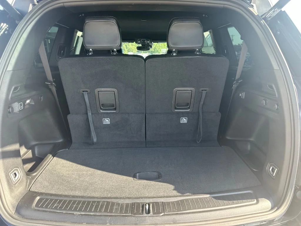 Used 2024 Diamond Black Jeep Limited image 25