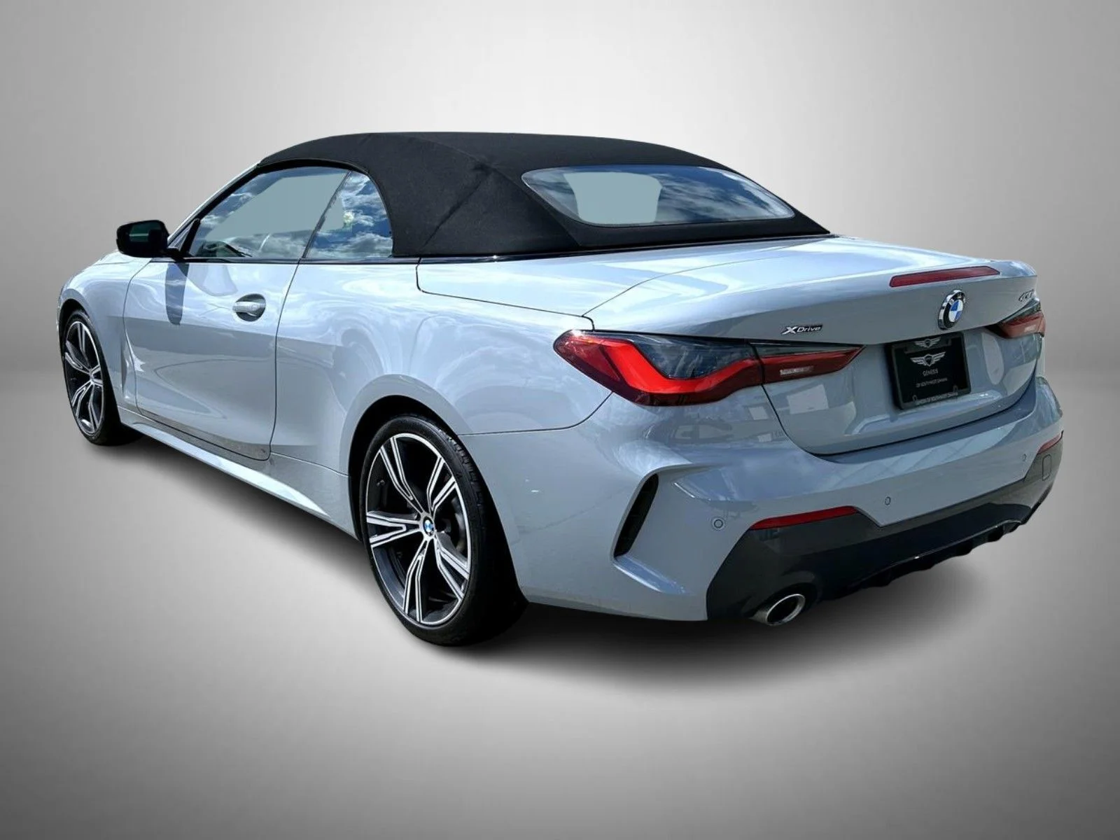 Used 2023 Gray BMW 430i xDrive image 7