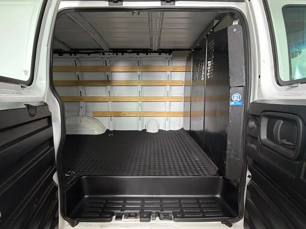 Used 2025 Summit White Chevrolet WT image 28