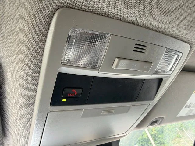 Used 2022 Red Toyota SR image 19
