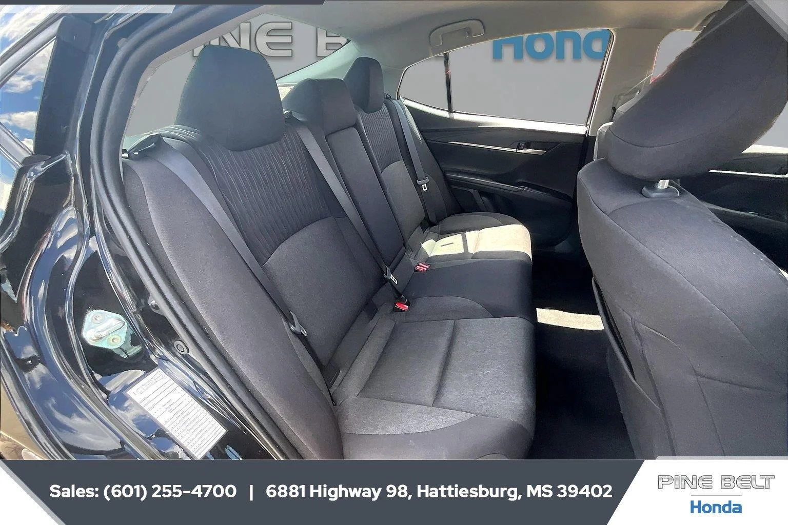 Used 2025 Midnight Black Metallic Toyota LE image 20