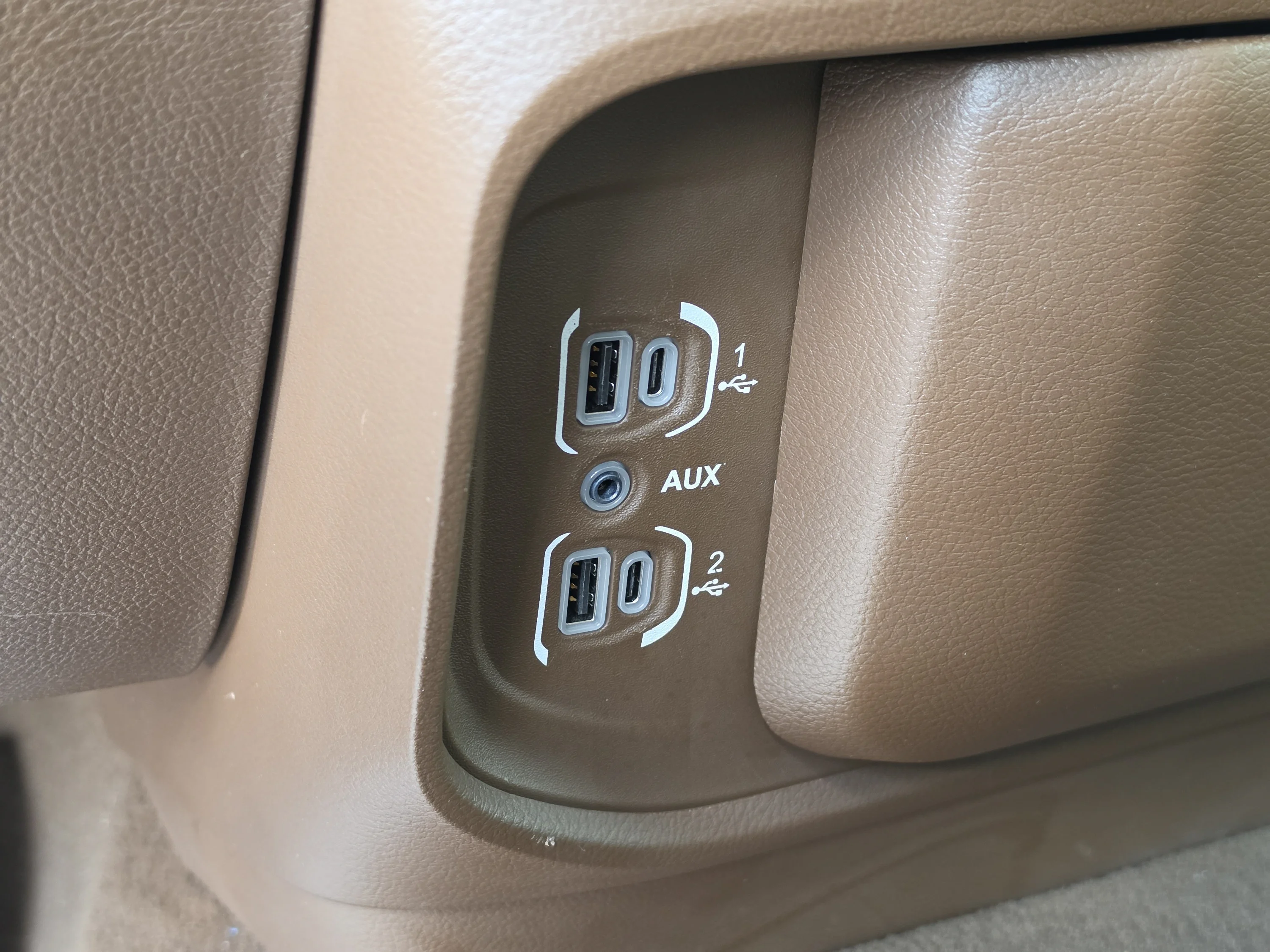 Used 2019 Maximum Steel Metallic Clearcoat Ram Laramie image 29